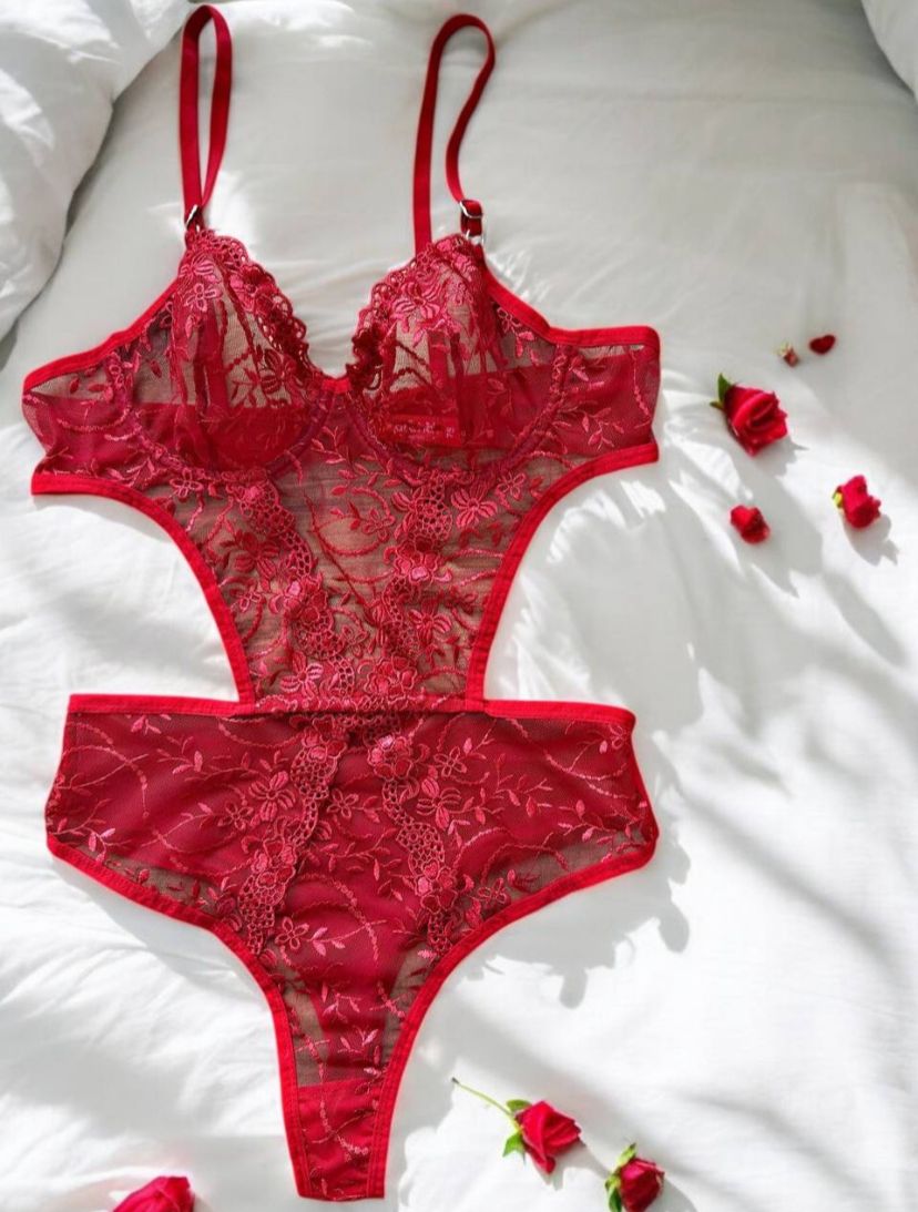 Dallı Çiçekli Kırmızı Tül Bodysuit